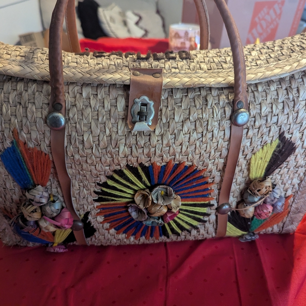 Vintage MCM straw rattan woven carry on embroidered Acapulco purse